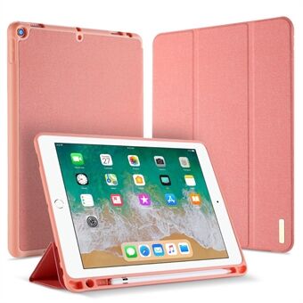 DUX DUCIS DOMO Series Tri-fold Stand PU Leather Smart Auto Wake / Sleep Cover med Pen Groove for iPad 9,7-tommers (2018) / (2017)