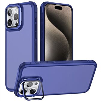 For iPhone 15 Pro Etui med Linsebeskyttelse Støtte Skin-Touch PC+TPU Telefon Bakdeksel