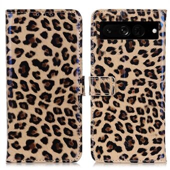 For Google Pixel 7 Pro Leopardmønster Lommebokdesign Flip PU-lærdekselet med stativfunksjon mot fallbeskyttende etui.